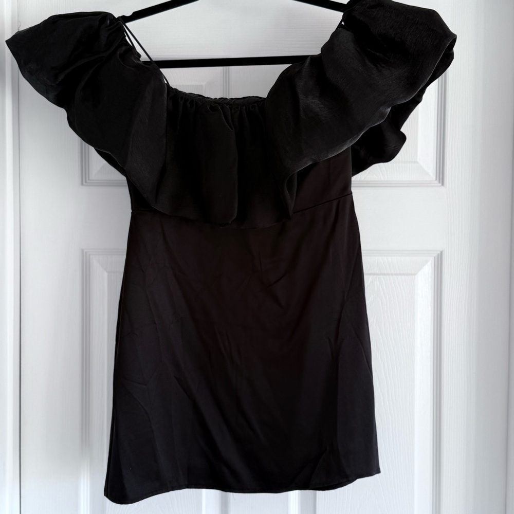 REFORMATION Alber Black Satin Off The Shoulder Mini Cocktail Dress M - Picture 3 of 11
